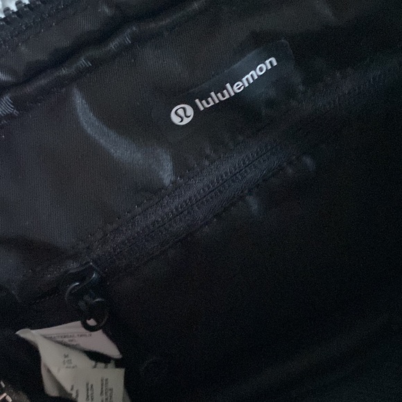 LULULEMON quilted puff belt bag NWT - Picture 13 of 14